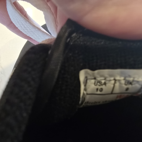 Heelys Black and White Skate Shoes - Picture 3 of 3